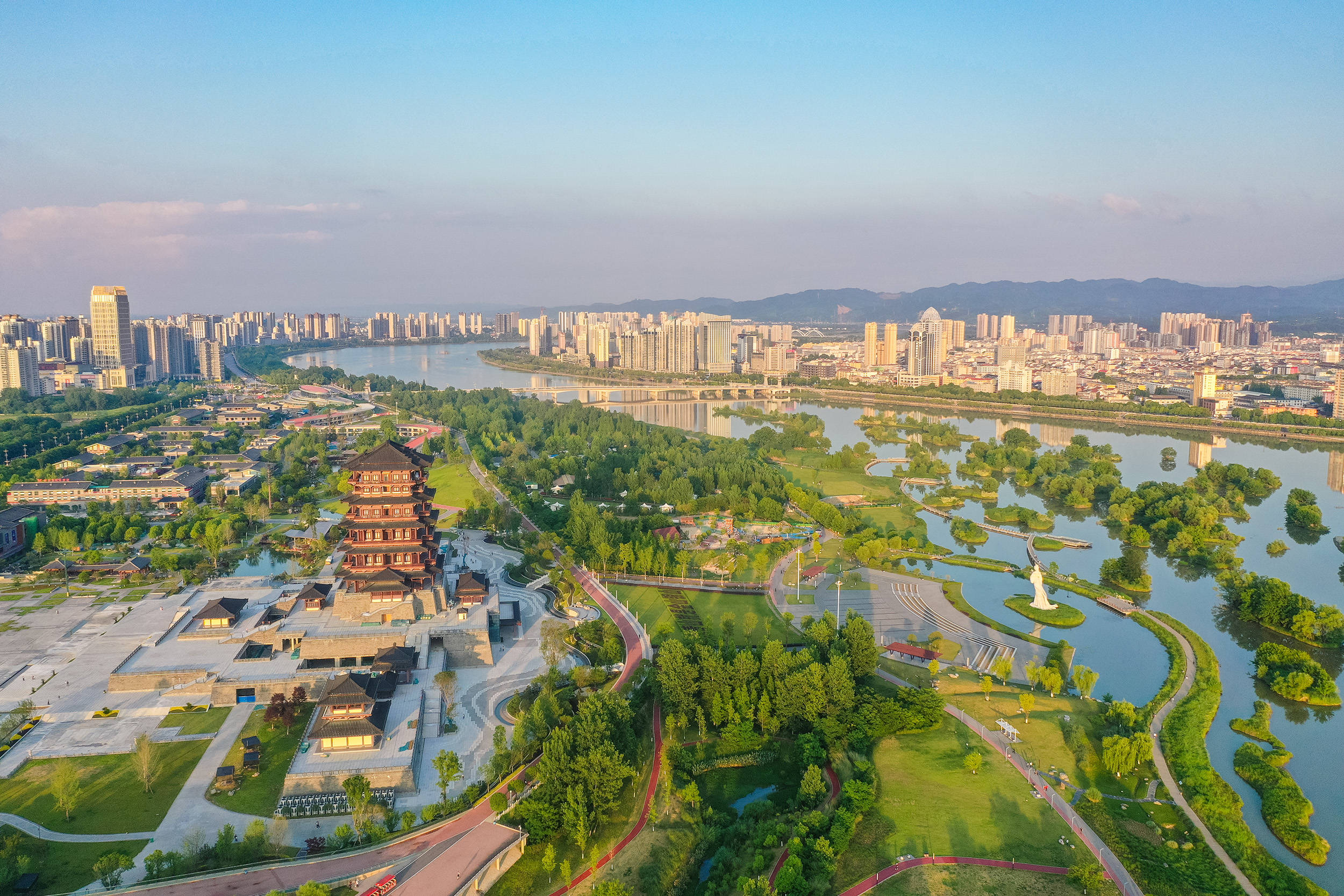 陜西漢中網站建設:1000元模板網站搭建~包服務器包備案